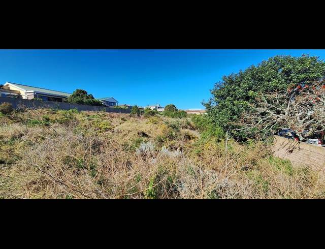 LAND FOR SALE IN DANA BAY